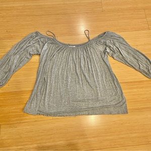 Cold Shoulder Floaty Top Gray Bailey 44